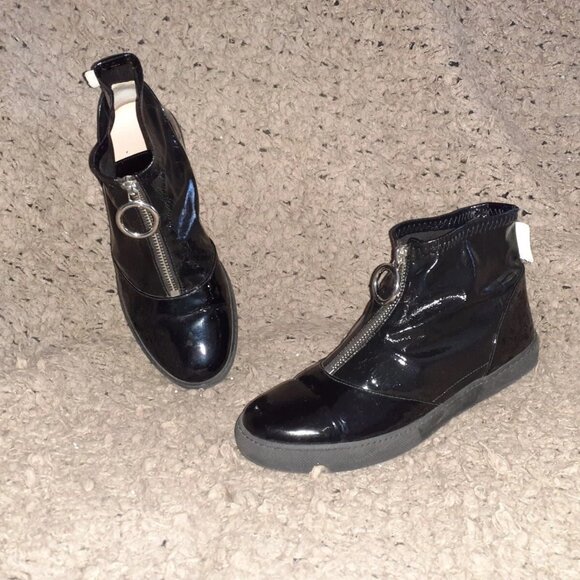 BOUTIQUE MOSCHINO-Black Patent Leather High Top Trainers-Sz 36-Excellent - Picture 1 of 8